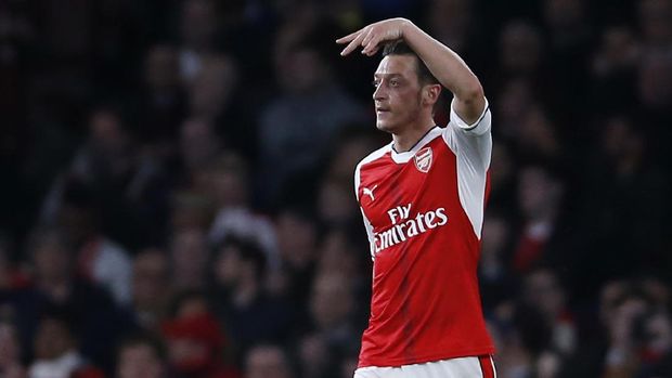 Kontrak Mesut Oezil akan berakhir pada akhir tahun ini bersama Arsenal. (