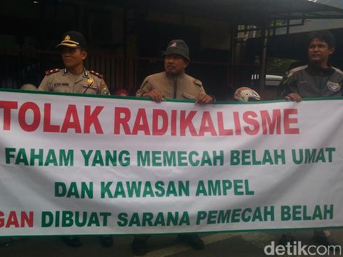 Warga Surabaya tolak pengajian Habib Rizieq