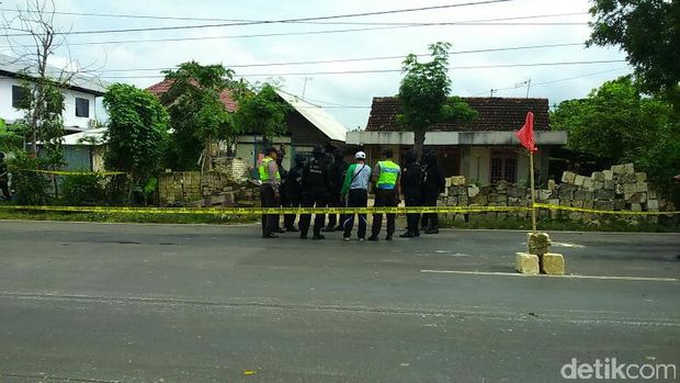 Enam Terduga Teroris Tewas di Tuban, Salah Satunya Satra Aditama