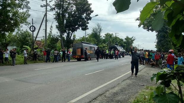Polisi Baku Tembak dengan Pelaku Penembakan di Tuban