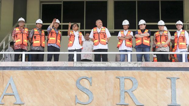 Wapres Jusuf Kalla memantau persiapan venue untuk SEA Games 2018.