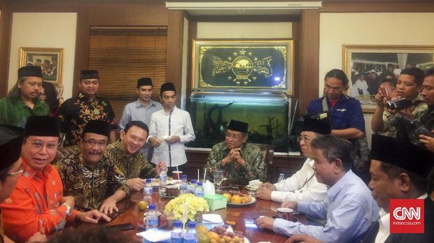 Pertemuan Ahok-Djarot dan PBNU dipenuhi gelak tawa.