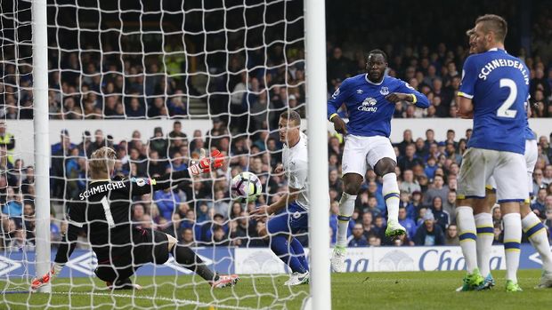 Dua Gol Lukaku Bawa Everton Stop Laju Leicester