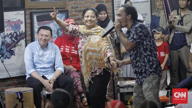 Ahok Menumpuk Janji di Gang Potlot