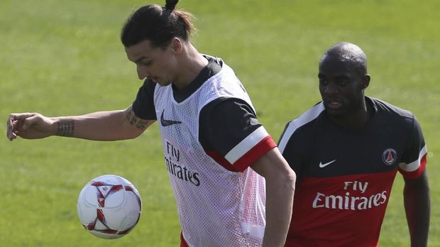 Mohamed Sissoko pernah satu tim bersama Zlatan Ibrahimovic di PSG.