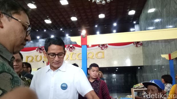 Sandiaga dan Fadli Zon di DPR / 