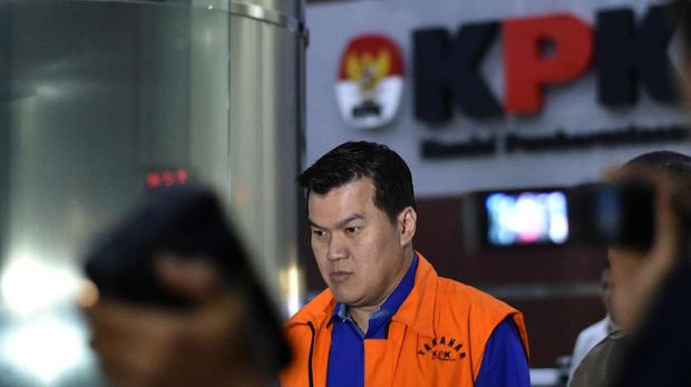 Pengusaha Andi Agustinus atau Andi Narogong sudah ditetapkan sebagai tersangka dalam kasus korupsi e-KTp.