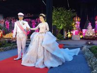 Indahnya Gaun  Pengantin Rancangan Ivan  Gunawan  yang Jadi Viral