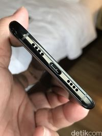 Ini Alasan Hilangnya Port Jack Audio Mi 6