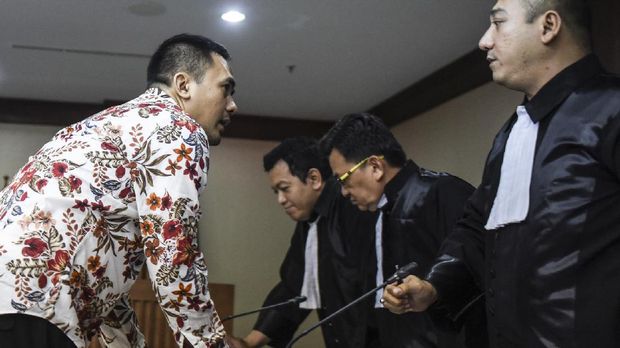 Tim Rumpi boleh masuk ruang sidang Saipul Jamil karena menjalin hubungan baik dengan selebriti.