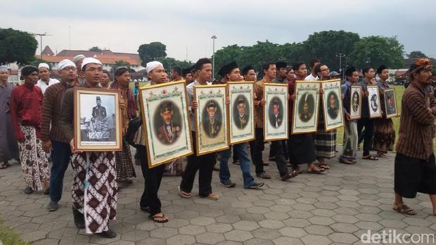 Warga Yogya Kembali Persoalkan Sikap Sultan terhadap Tradisi