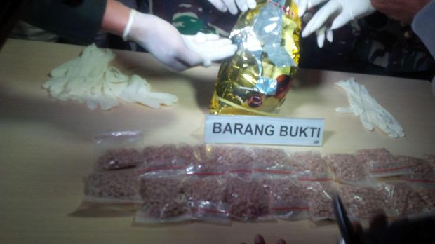 TNI Temukan 1 Kg Sabu di Pinggir Jalan Rajawali, Medan