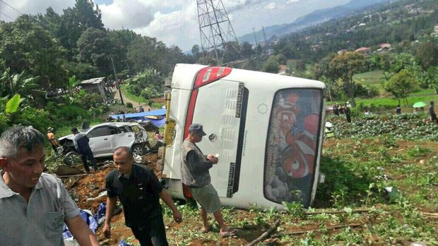 Kecelakaan di Puncak Ciloto Diduga Akibat Rem Bus Blong