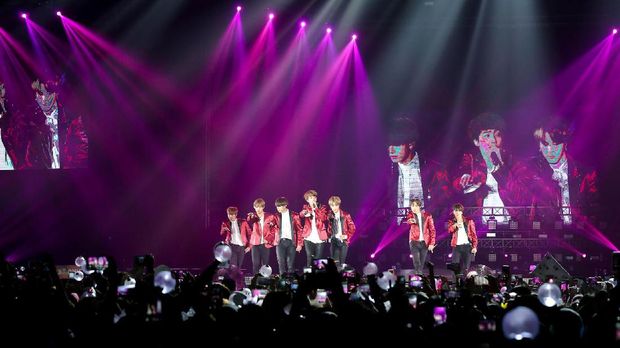 BTS menjadi salah satu pengisi acara festival musik akhir tahun di ketiga stasiun televisi besar Korea Selatan.
