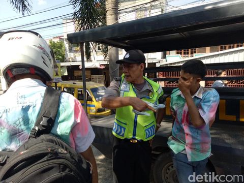 Konvoi Siswa SMA di Palembang Berujung Bentrok, Polisi Turun Tangan