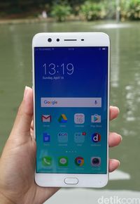 Oppo F3 Plus: Layar Besar, Jago Selfie