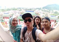 Oppo F3 Plus: Layar Besar, Jago Selfie