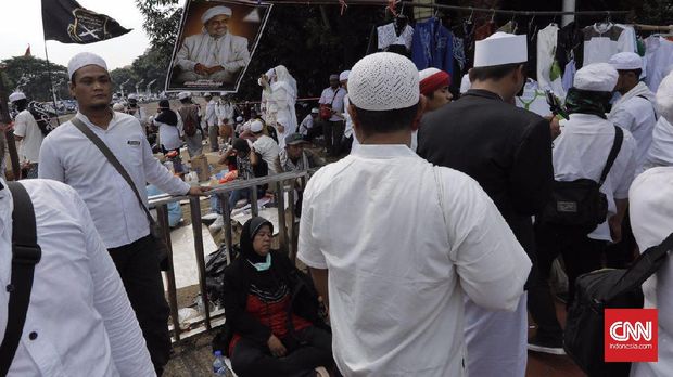 Di Sini Wiranto, Di Sana Wiranto