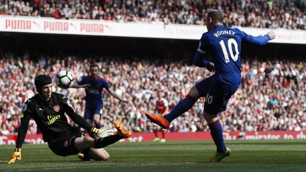 Wayne Rooney gagal membobol gawang Arsenal di babak pertama.