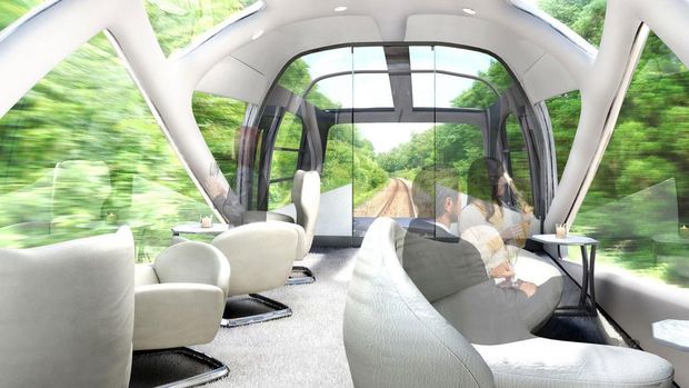 Ada ruang pandang berbahan dinding kaca dalam kereta (East Japan Railway)