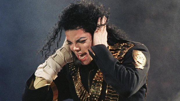 Michael Jackson meninggal pada 2009 lalu, namun kematiannya masih kerap diungkit hingga kini.