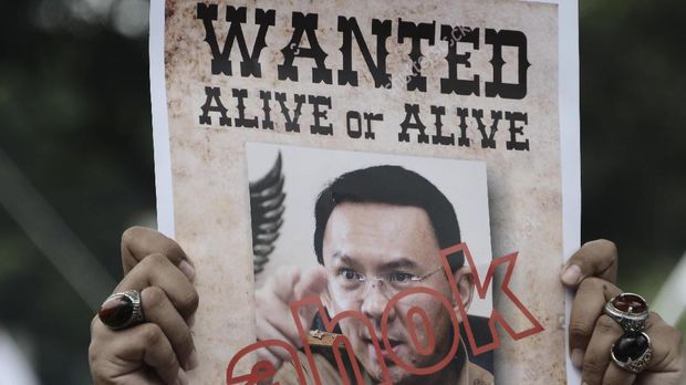 Kontroversi Pasal Penodaan Agama Ahok