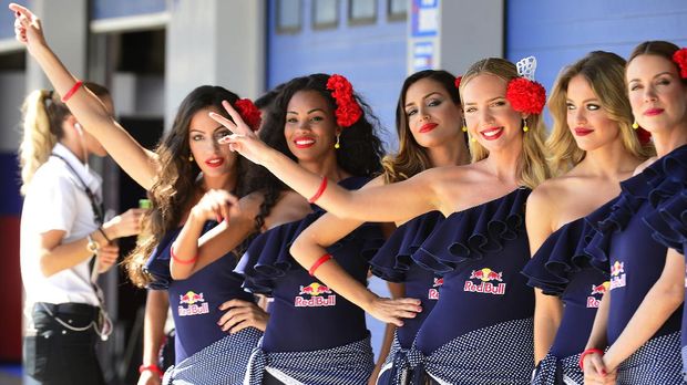 Gadis payung di GP Spanyol di Sirkuit Jerez gagal ditiadakan.