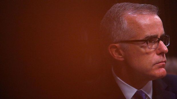 Andrew McCabe, Direktur FBI Pengganti bertemu dengan Komite Intelijen Senat AS, Kamis (11/5). (REUTERS/Eric Thayer)