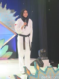 Aksi Atlet Taekwondo Berperawakan Model Pukau Juri Sunsilk 