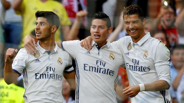 Cristiano Ronaldo memborong dua gol kemenangan Madrid 4-2 atas Sevilla.