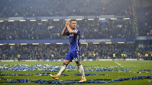 John Terry meninggalkan Chelsea setelah tidak digunakan Antonio Conte.