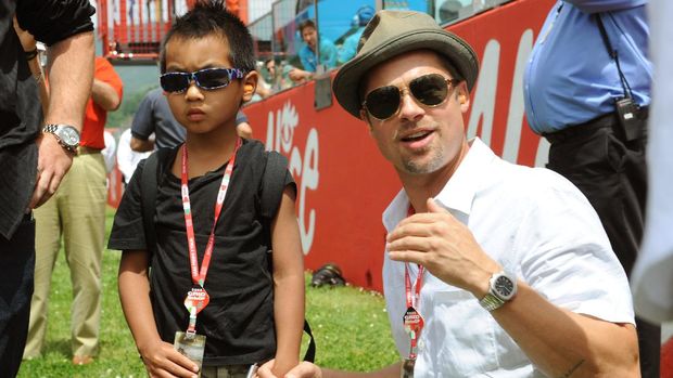 Brad Pitt salah satu pengagum Valentino Rossi dari Hollywood. (