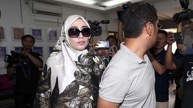 Firza Husein terkait kasus pornografi berupa chat seks yang diduga melibatkan Rizieq Shihab.
