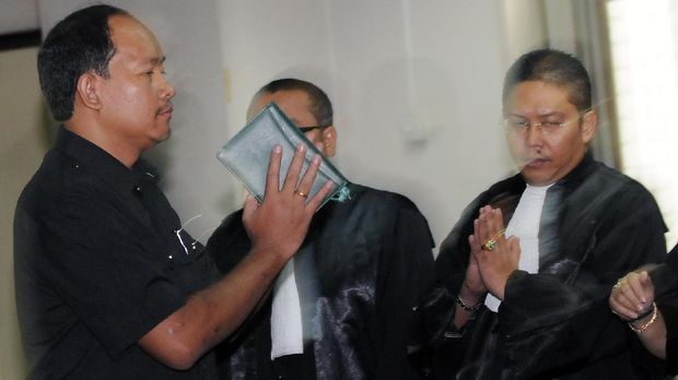 Mengurai Pembebasan Bersyarat Jaksa Urip Yang Tak Berkeadilan