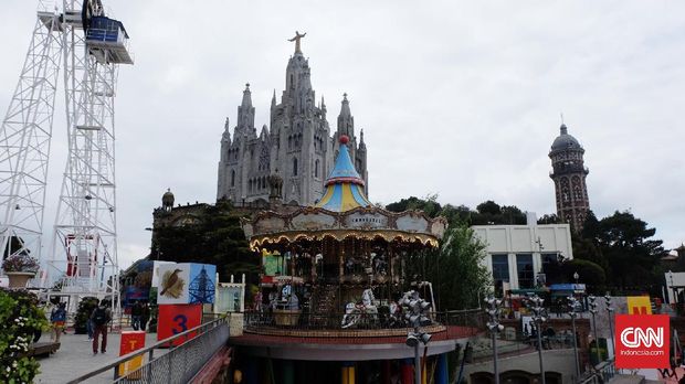 'Mendekati' Hati Kudus Yesus di Gunung Tibidabo Barcelona