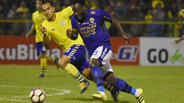 Michael Essien akan melalui musim kedua bersama Persib Bandung.