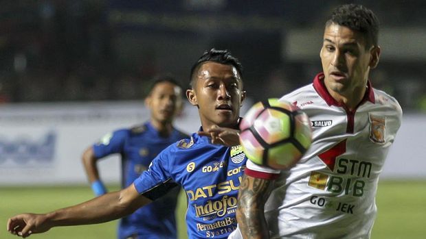Febri Hariyadi harus memperkuat Timnas Indonesia U-22 usai Persib melawan PS TNI.