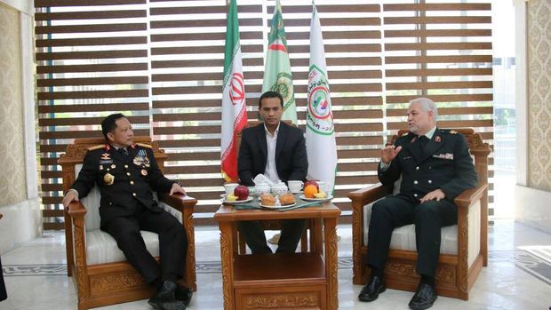  Kapolri Jenderal Tito Karnavian dalam pertemuan dengan kepolisian Iran