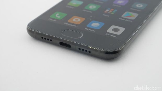 Terungkap Penampakan Versi Bongsor Xiaomi Mi 6