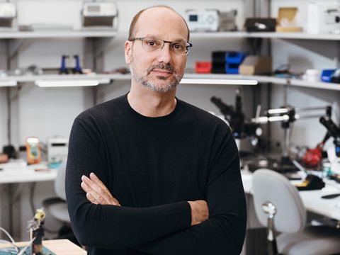 Sumpah Serapah Steve Jobs untuk Bapak Android