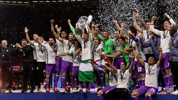 Bersama Zinedine Zidane, Real Madrid dua kali meraih trofi Liga Champions.