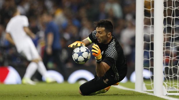 Gianluigi Buffon masih tampil konsisten di usia 39 tahun.