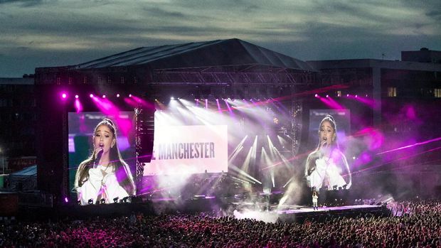 Manchester Bersatu Lawan Teror di Konser Amal Ariana Grande
