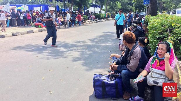 'Inang-inang' Penukaran Uang Bisa Raup Rp2 Juta Sebulan