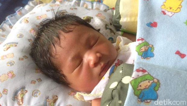 Ilustrasi perkembangan bayi baru lahir