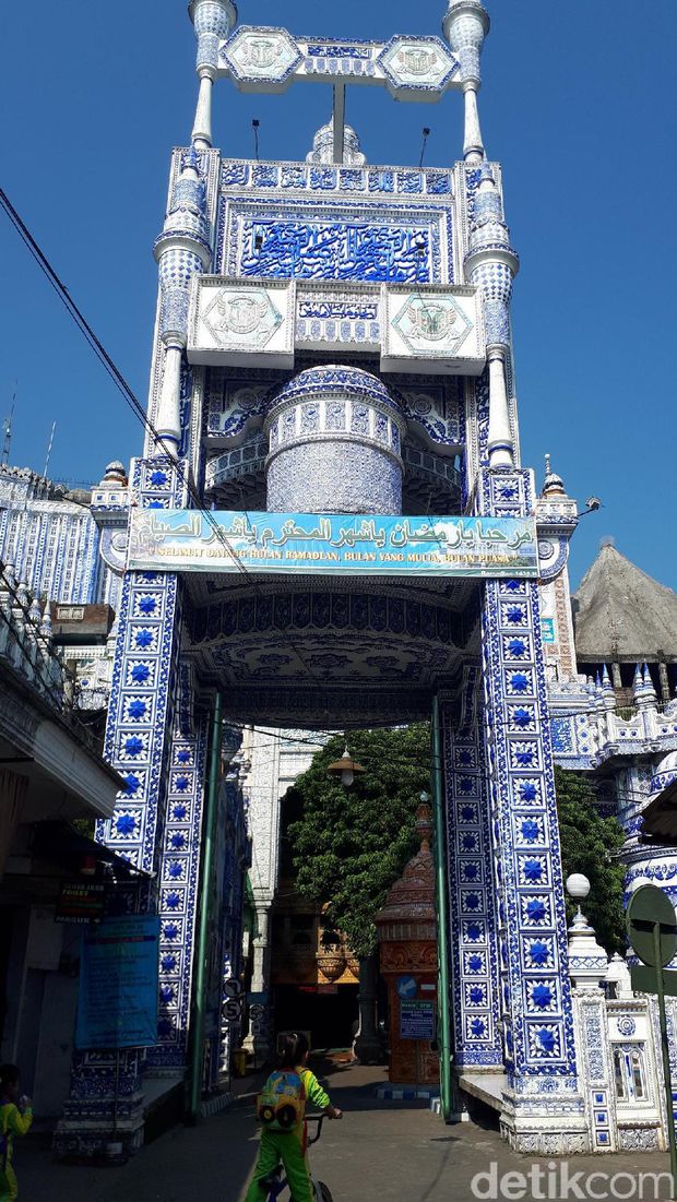 Gerbang masjid (Aminudin/detikTravel)