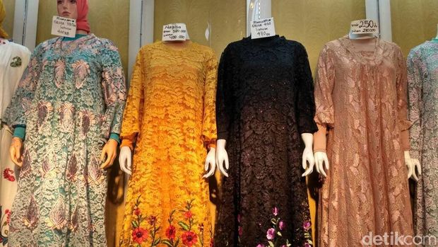 Gamis Nagita  Slavina  Baju Lebaran yang Paling Dicari di 