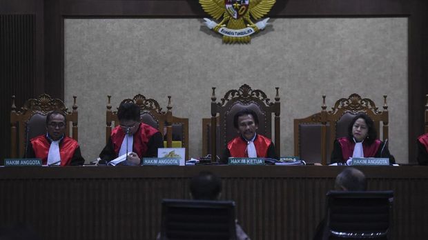 Blak-blakan Andi soal Setnov dan Ucapan 'Gokil' Hakim Jhon