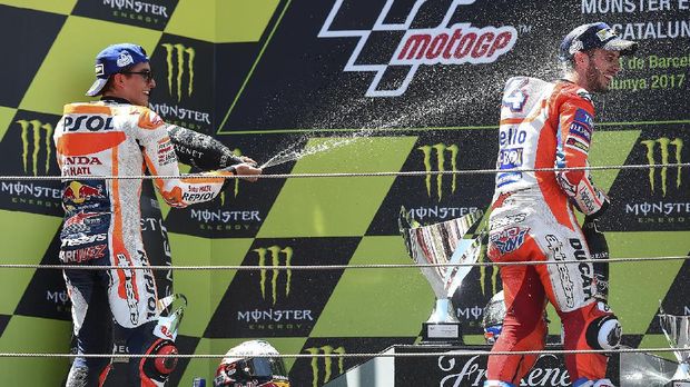 Andrea Dovizioso tergeser dari puncak klasemen karena kalah jumlah podium dari Marc Marquez.