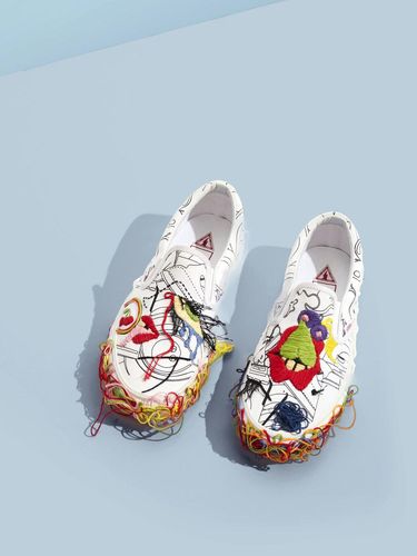Vans Kolaborasi dengan Marc Jacobs Rilis Sneakers Edisi Terbatas